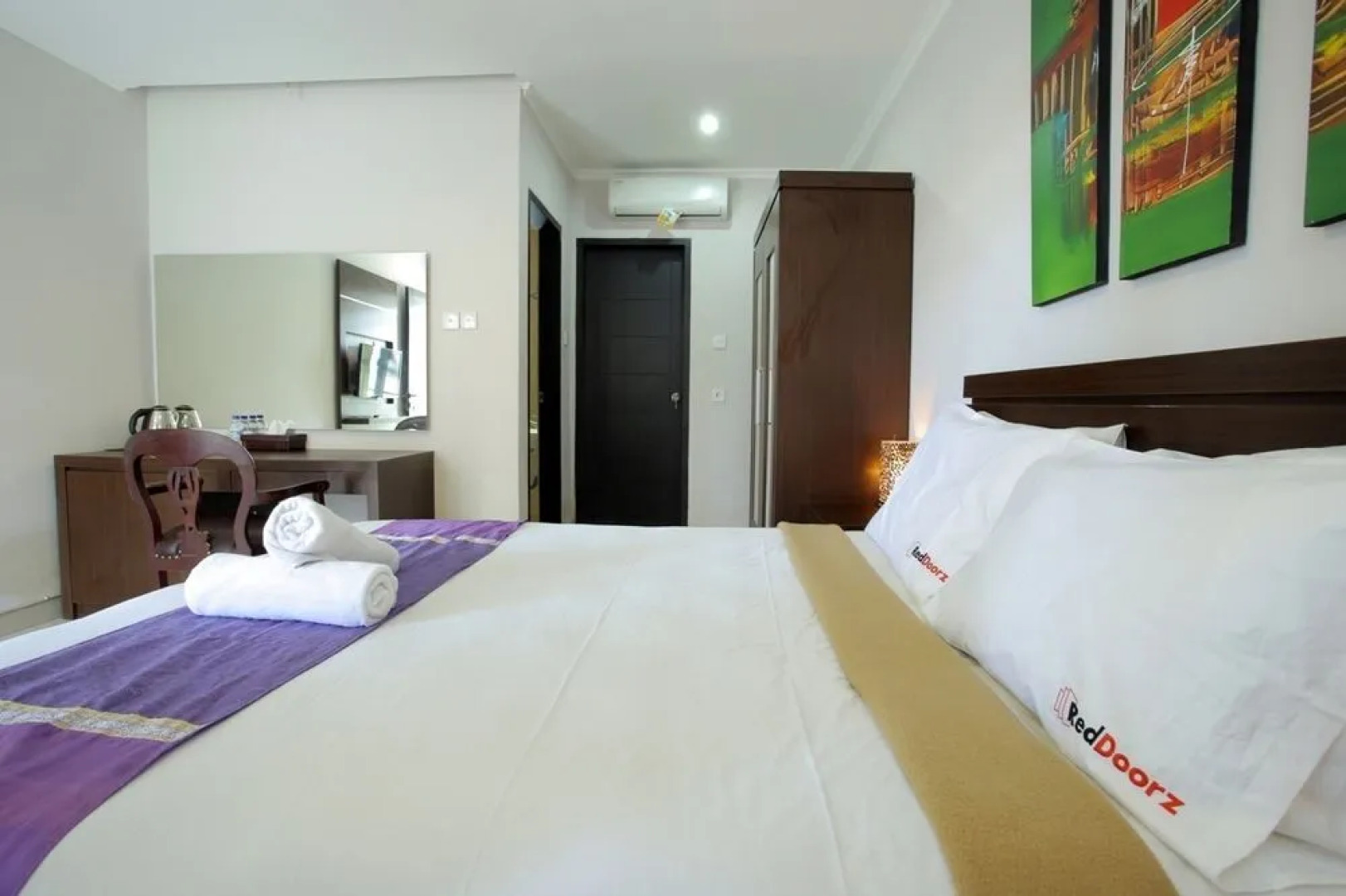 RedDoorz @ Nakula Timur