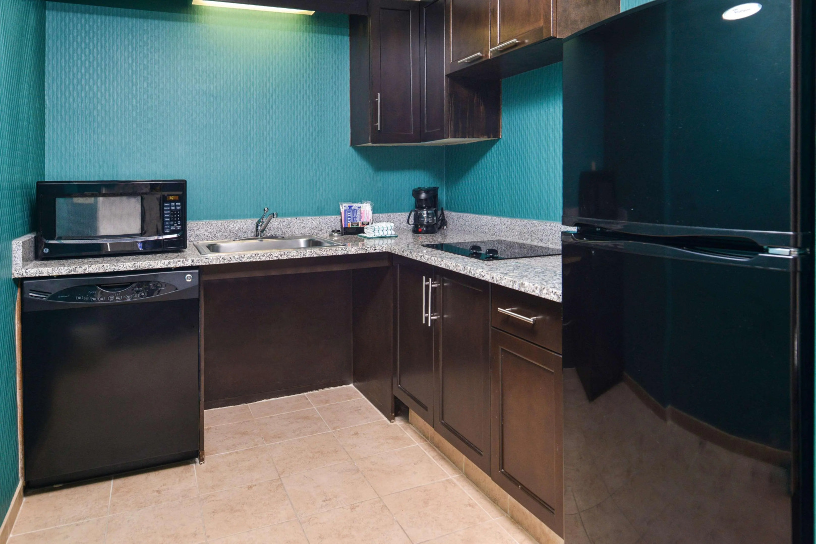 Hampton Inn & Suites Newport News (Oyster Point)