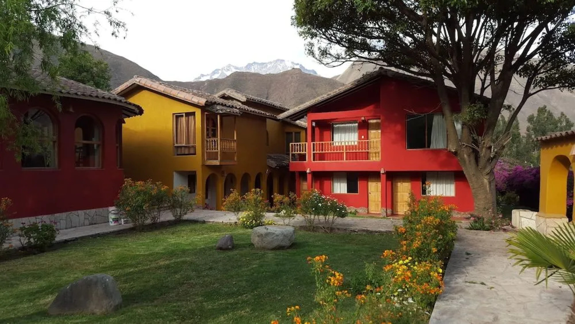 Flying Dog Hostels Urubamba