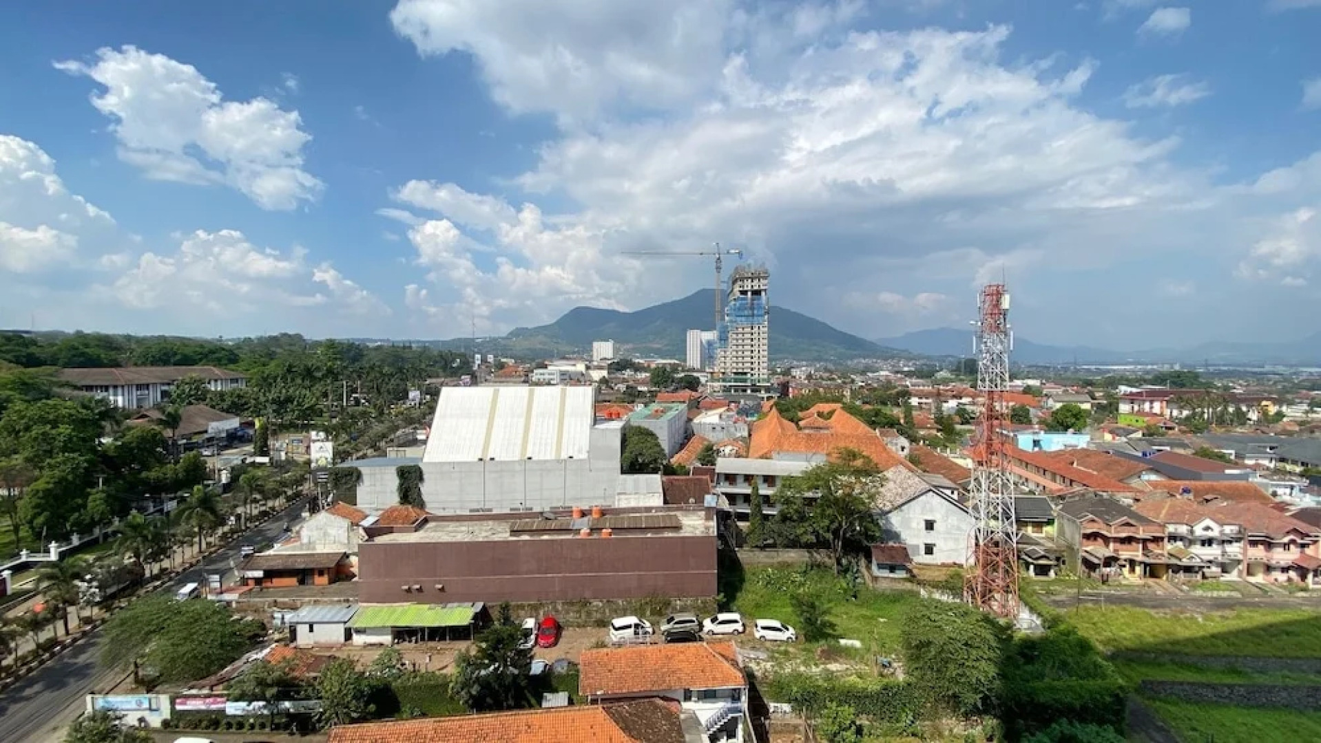 Homey Studio Apartment at Harvard Jatinangor near IPDN