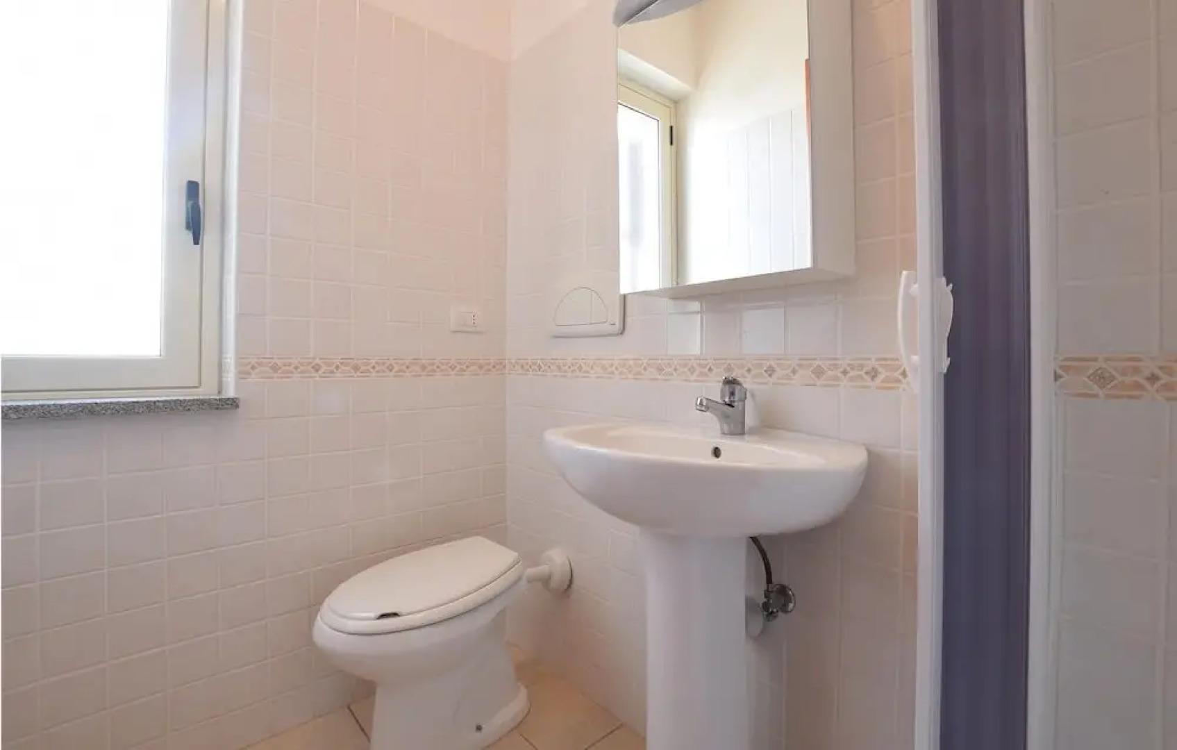 Nice Apartment in Isca Marina With 2 Bedrooms