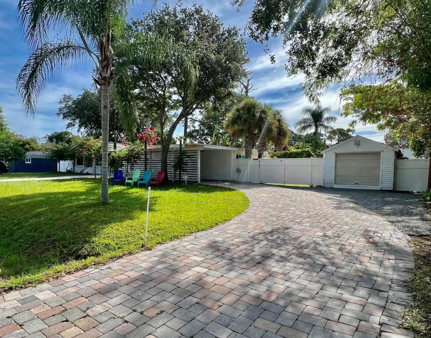 Close to beaches with hot tub and large garden