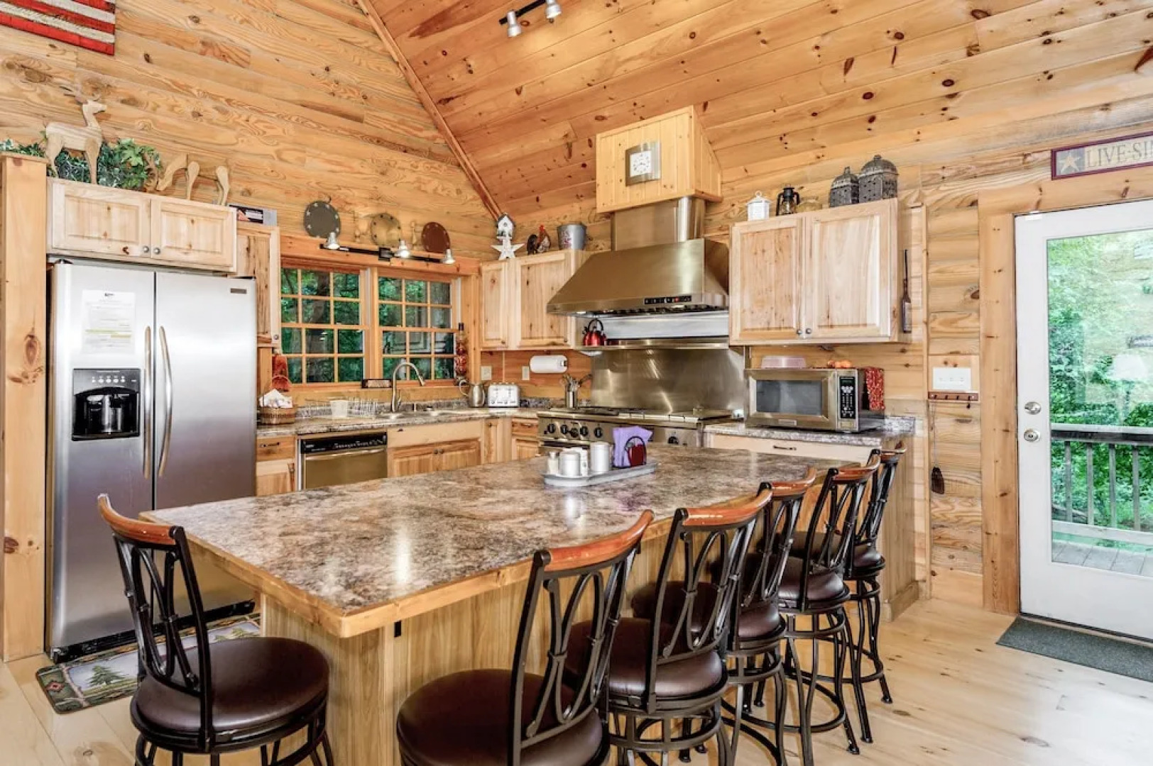 347 Redbird Drive Home 3 Bedrooms 2 Bathrooms Home