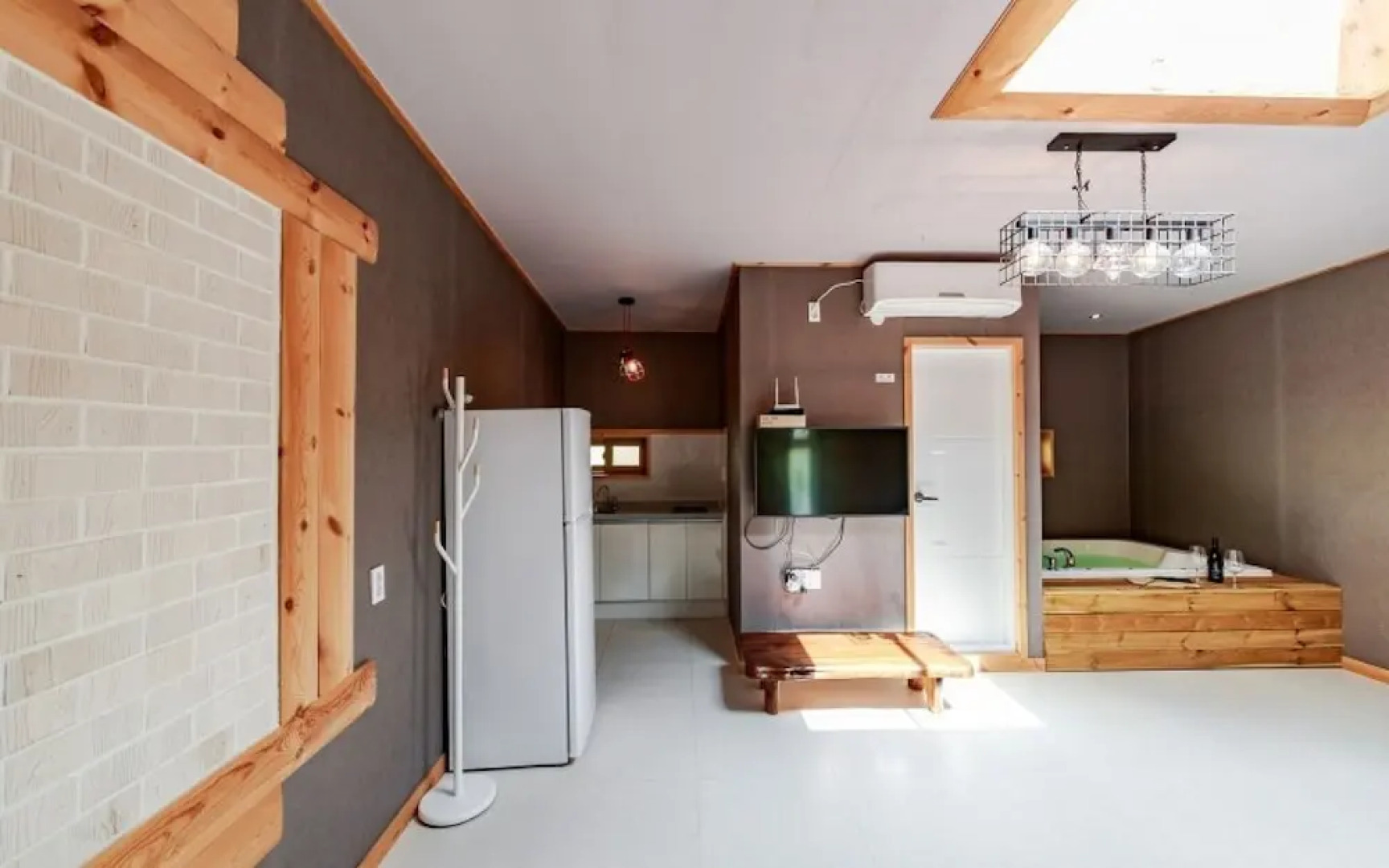 Ulsan (Baenaegol) Libe Pension