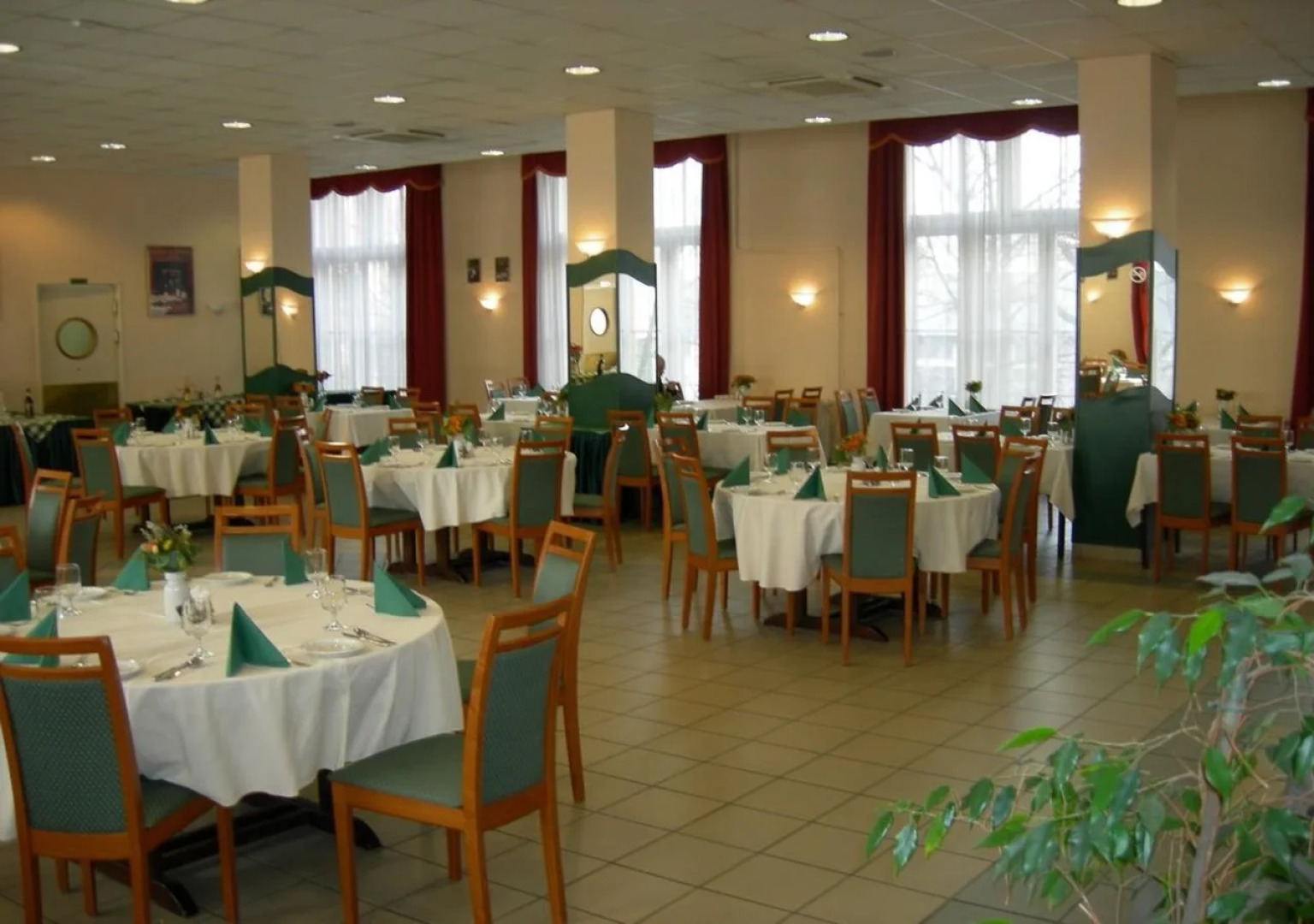 Hunguest Hotel Platanus