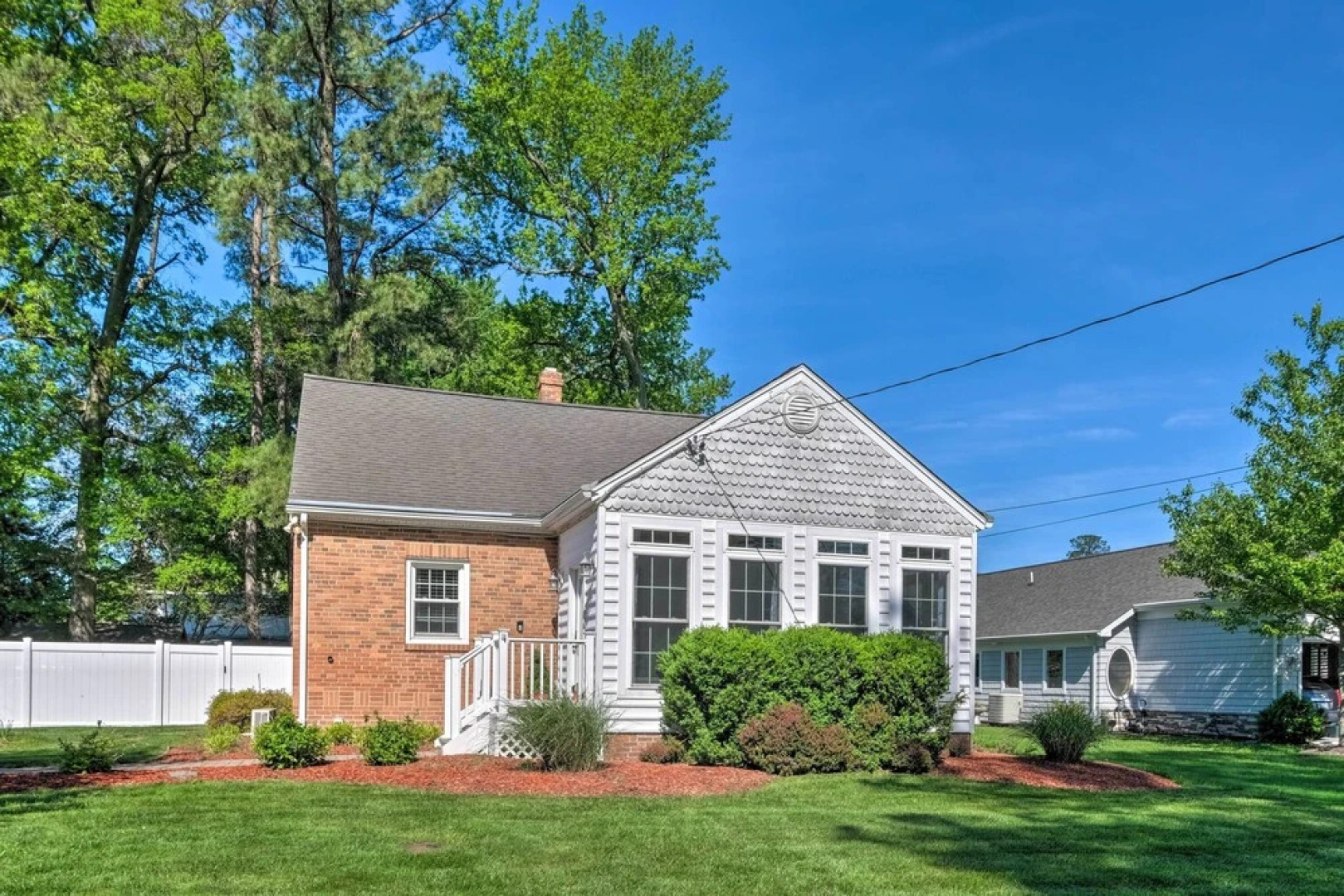 Waterfront North Beach Home ~ 2 Mi to Beach!