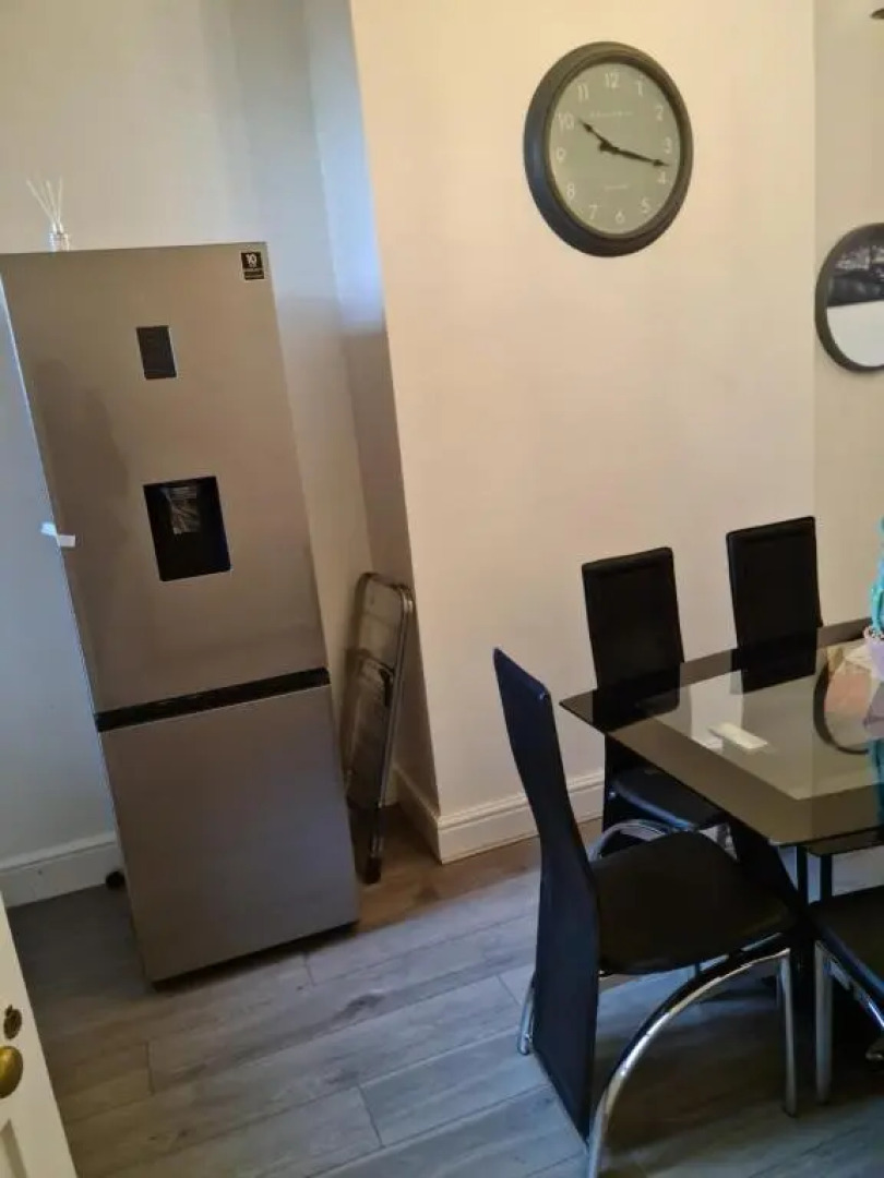 Fields Home a Stunning 3 Bedroom-Sleeps 5