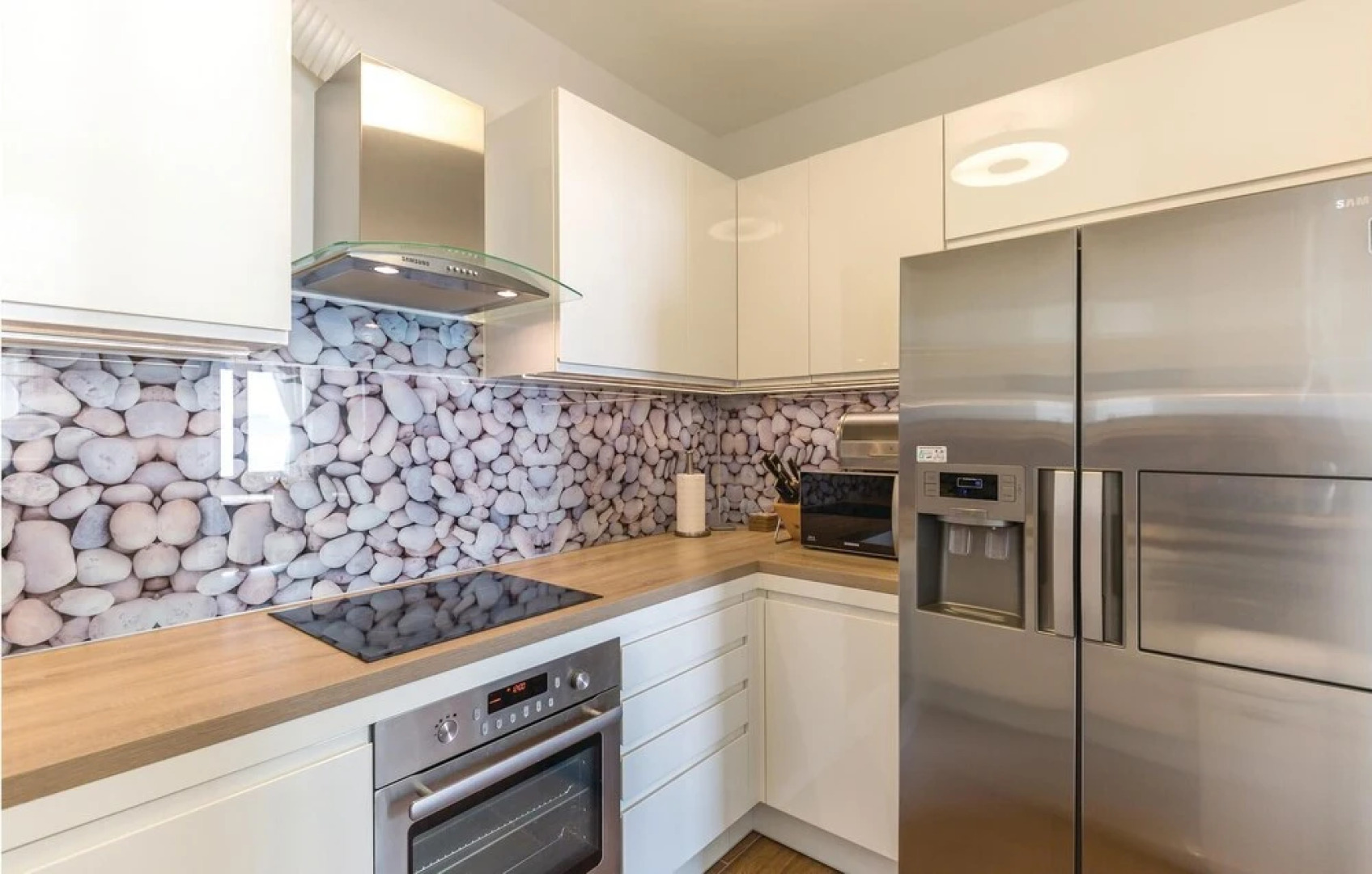 Stunning Home in Brist With Wifi and 4 Bedrooms