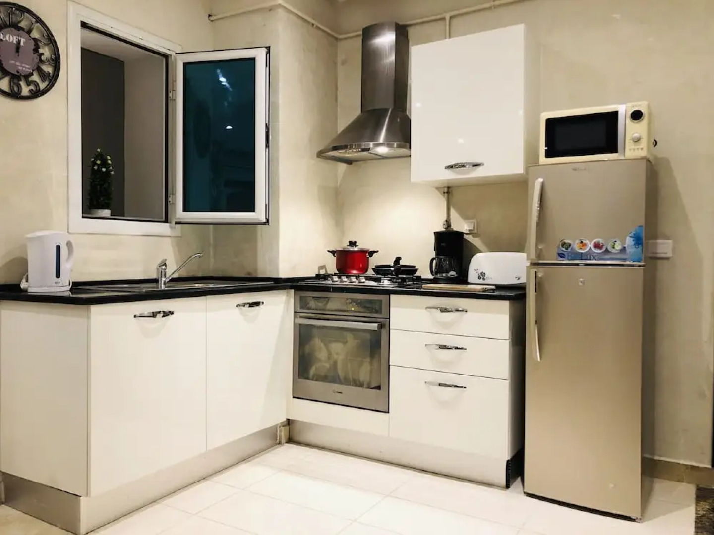 Business & View & jacuzzi