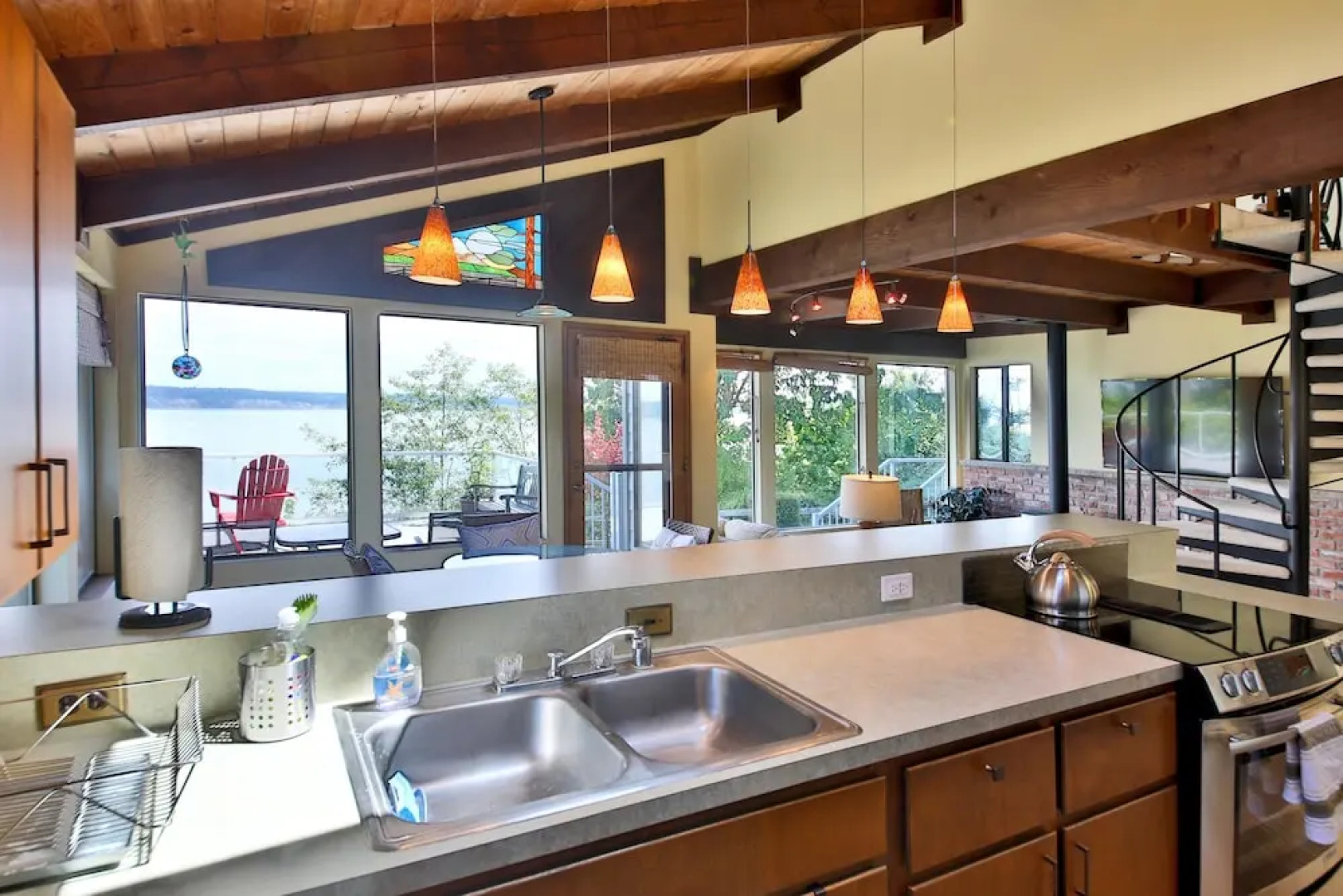 Days and Waves Beachhouse