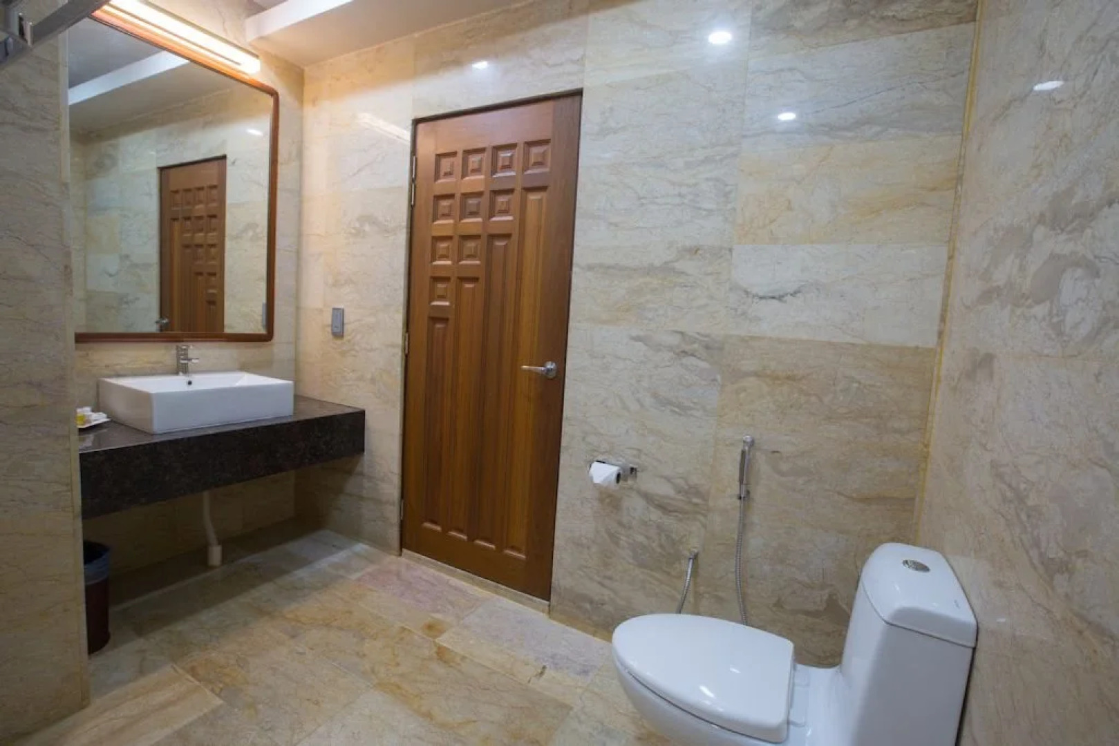 Coral View Island Resort