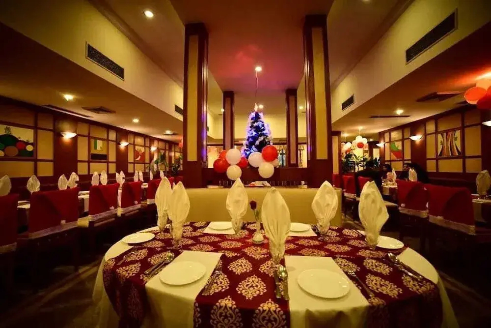 Grand Continental Hotel