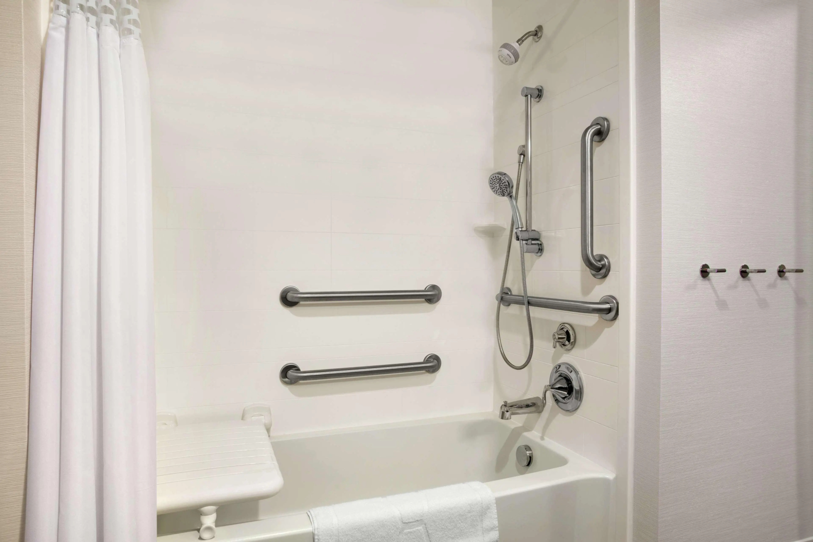 Hampton Inn & Suites Minooka