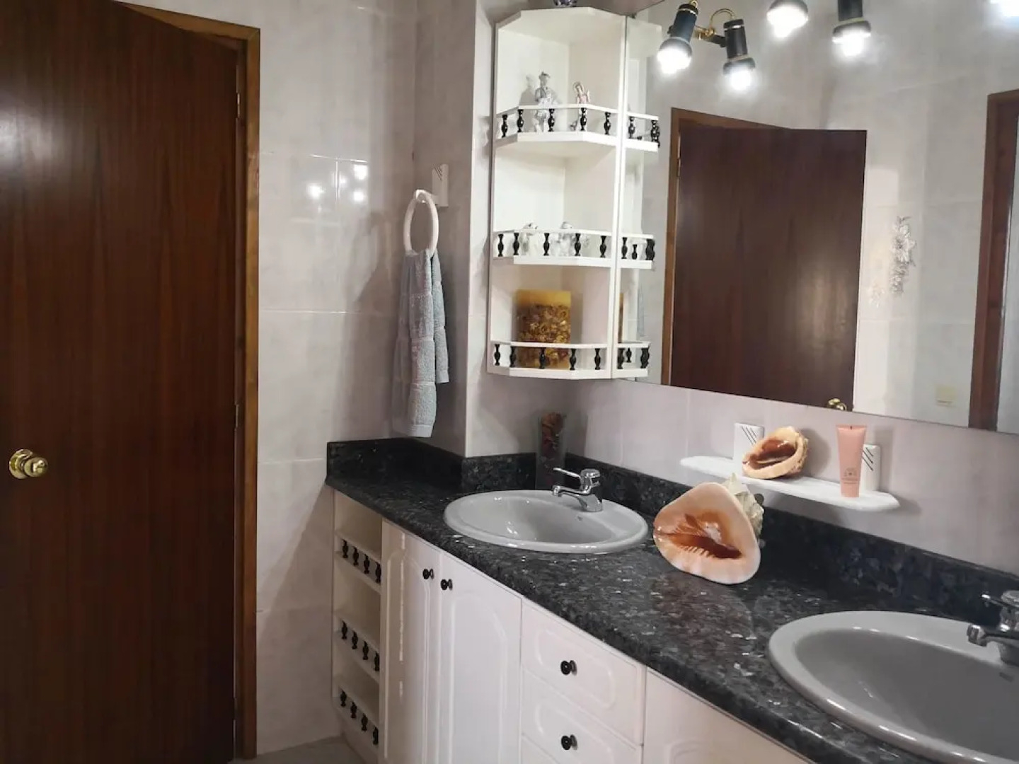 Villa con jardín piscina y cerca playa