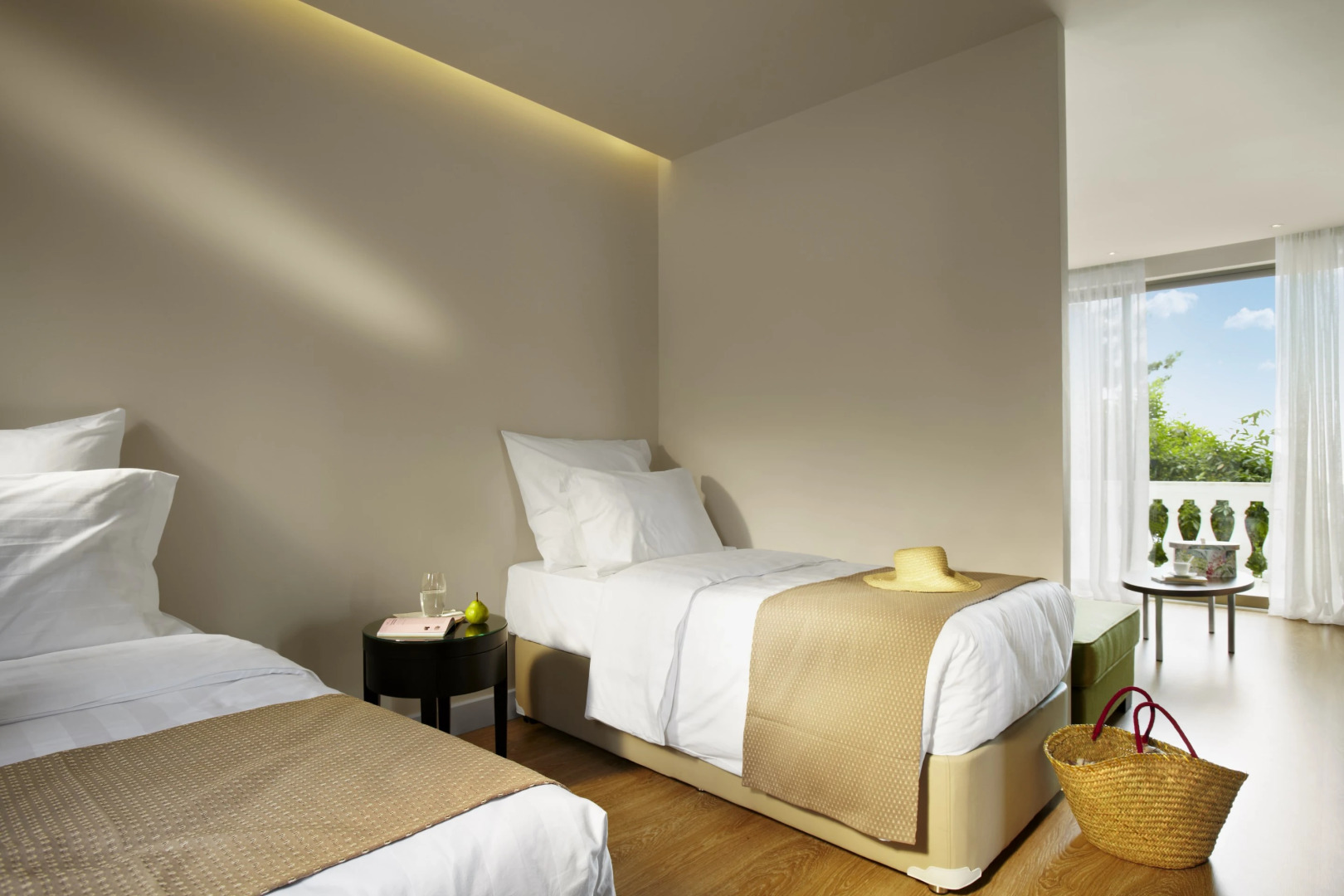 Отель MarBella, Mar-Bella Collection