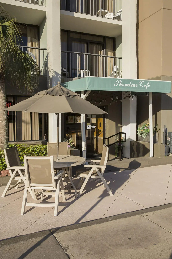 Grande Shores Ocean Resort