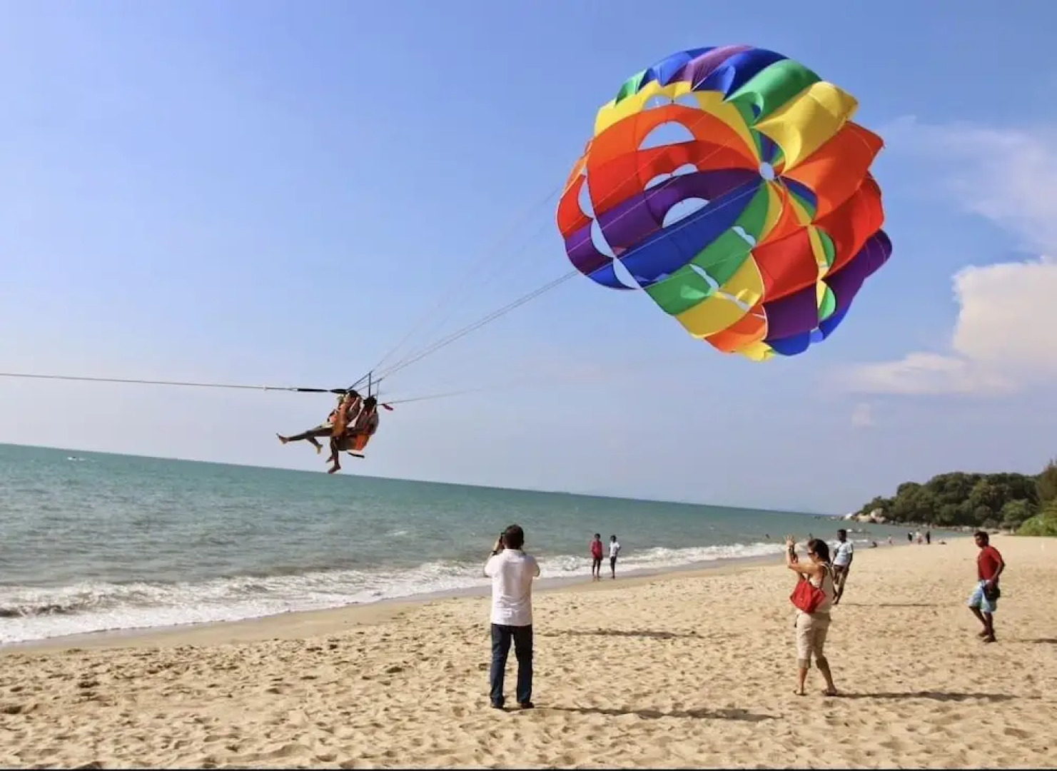 2 Bedrooms Apartment By The Sea