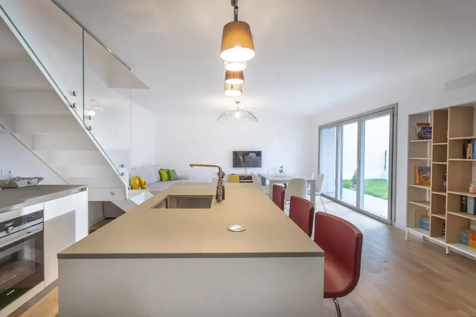 Modern House with Private Garden in Udine