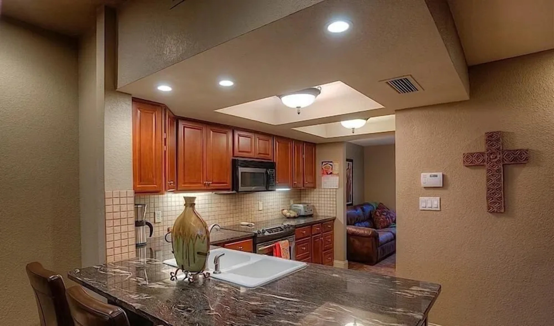 Continental Gardens By Signature Vacation Rentals