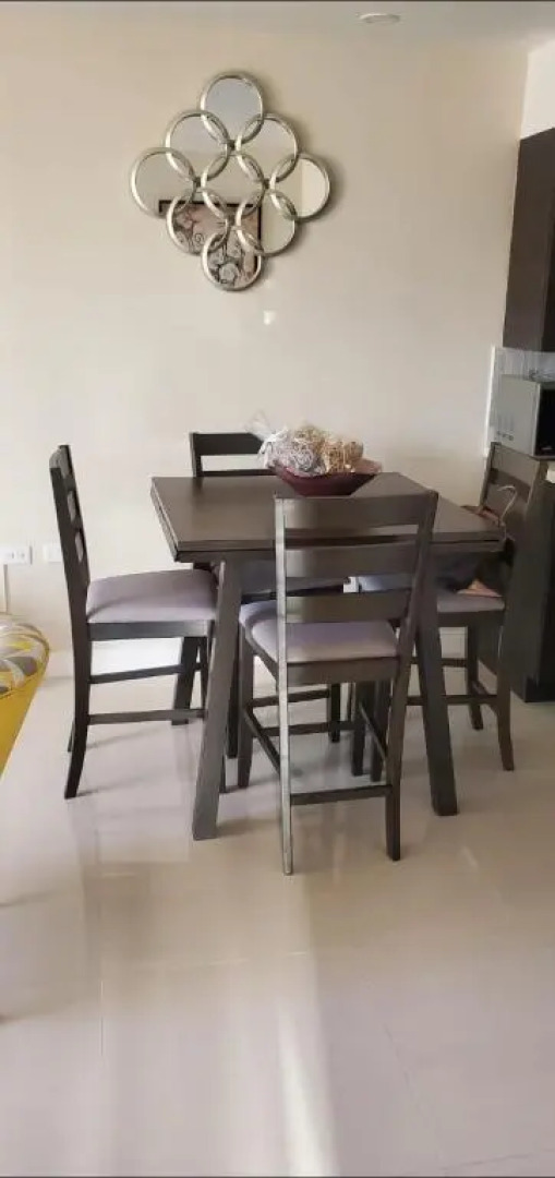 R & V Beach Front Vacation Home