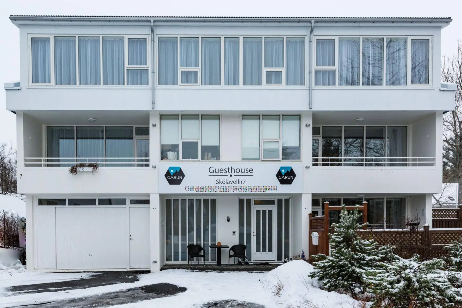 Guesthouse Garun, Skolavellir