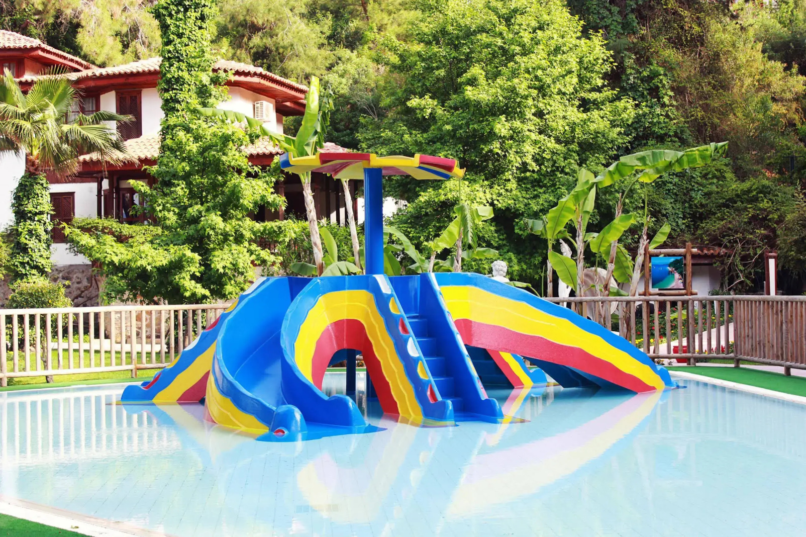 Отель Club & Hotel Letoonia