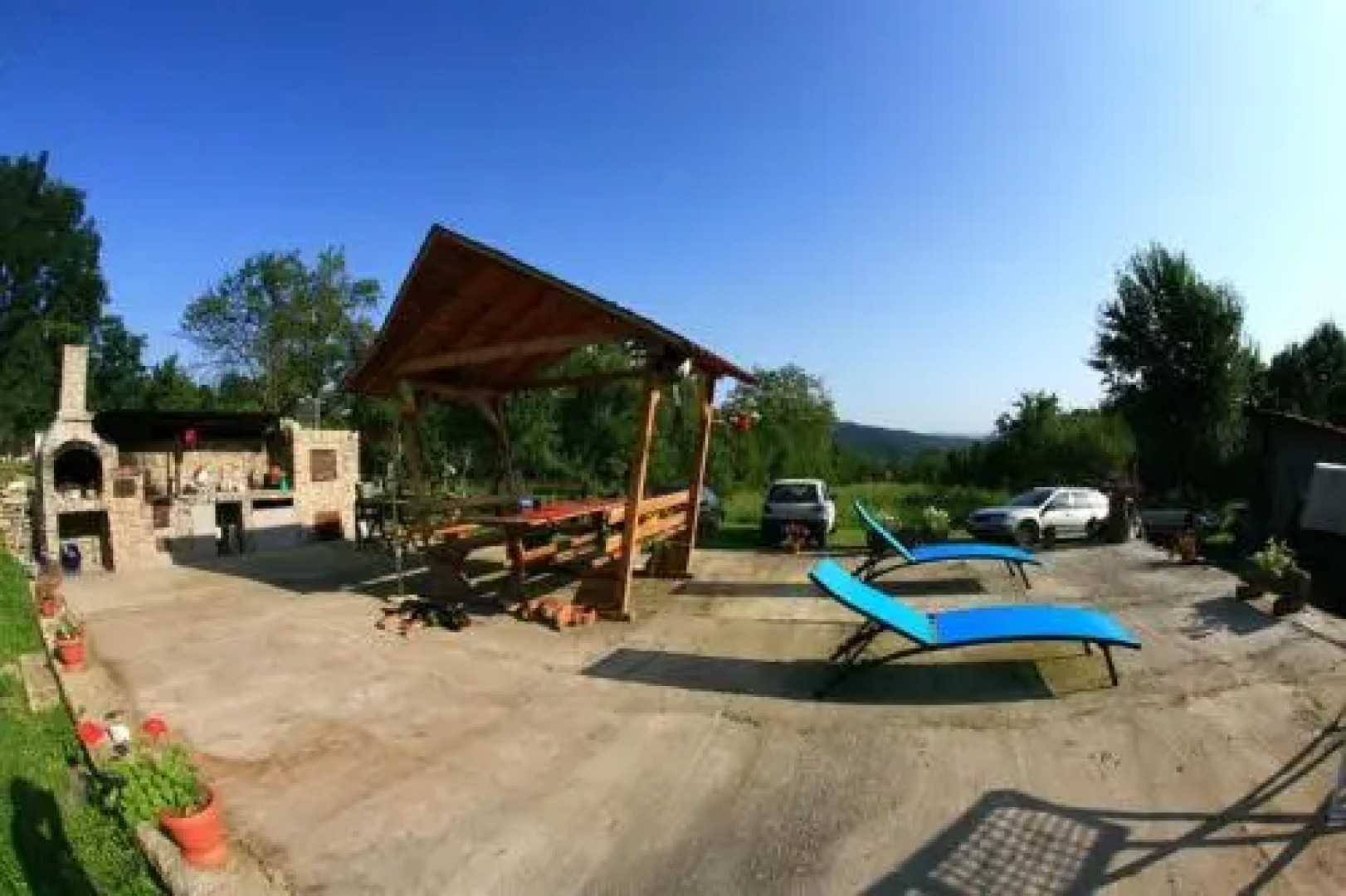 Cuibul Salamandrelor