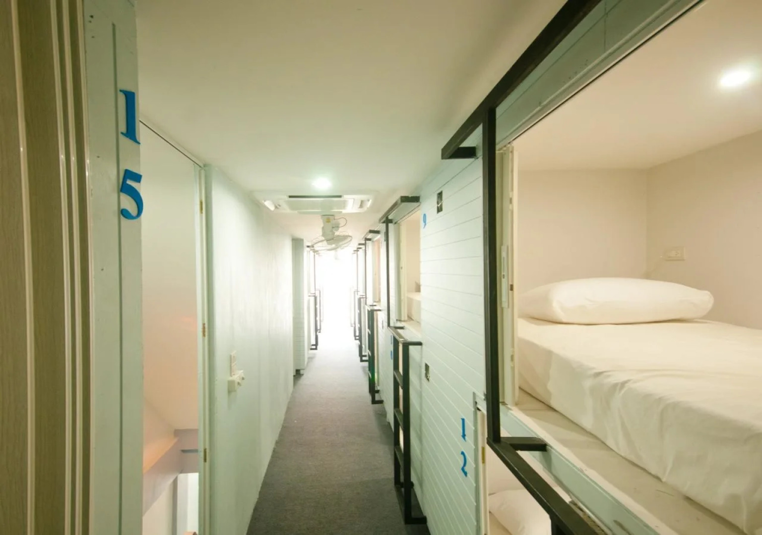 Hotel Capsule Suratthani