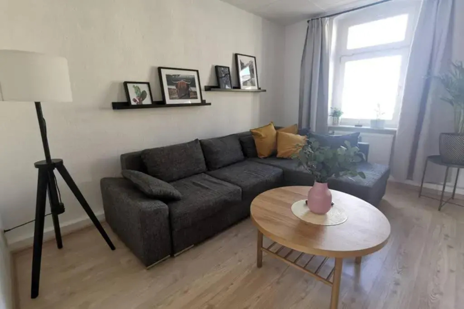 Stylish 4ZI Netflix, Kaffeetimer, WIFI, Parken