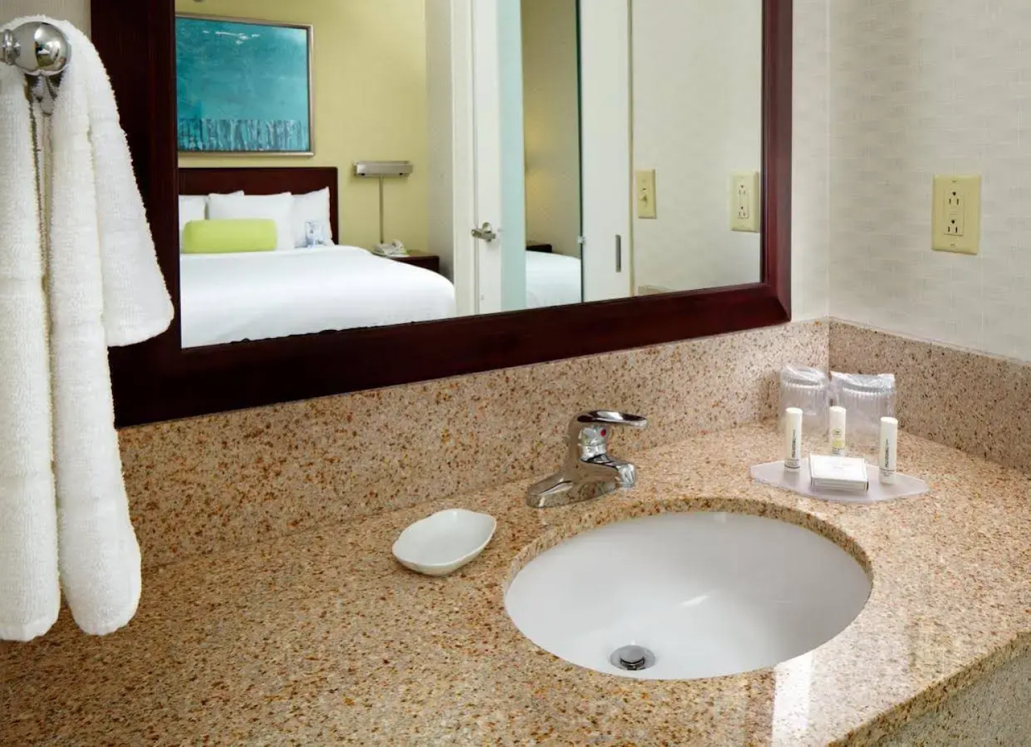 Staybridge Suites Pittsburgh Airport by IHG