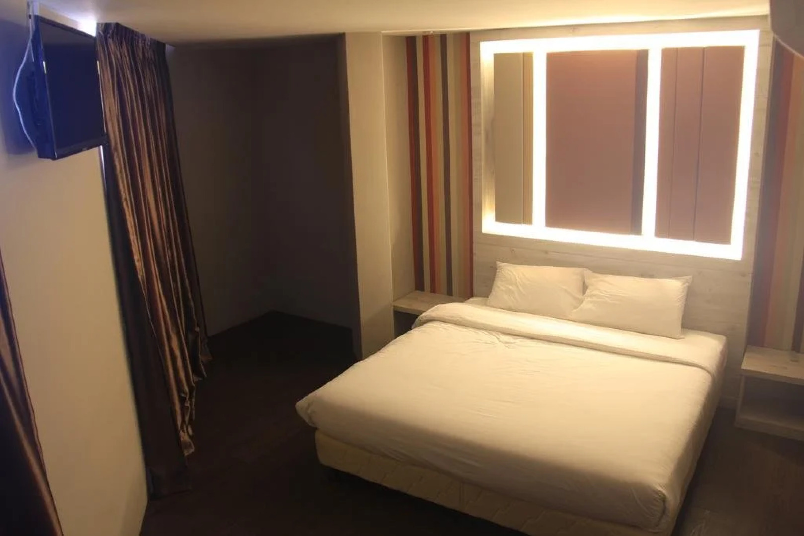 OYO 89620 Merge Summit Boutique Hotel