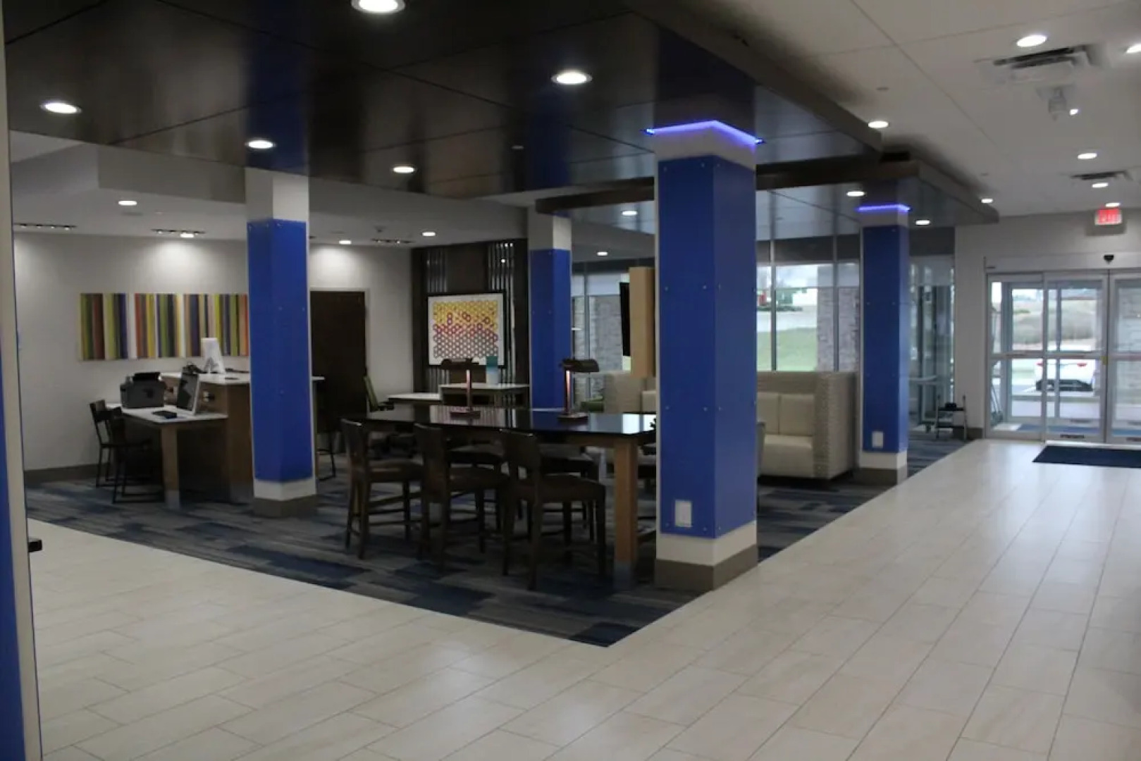 Holiday Inn Express & Suites Milledgeville by IHG