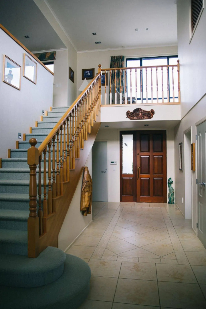 Nicara Lakeside Lodge