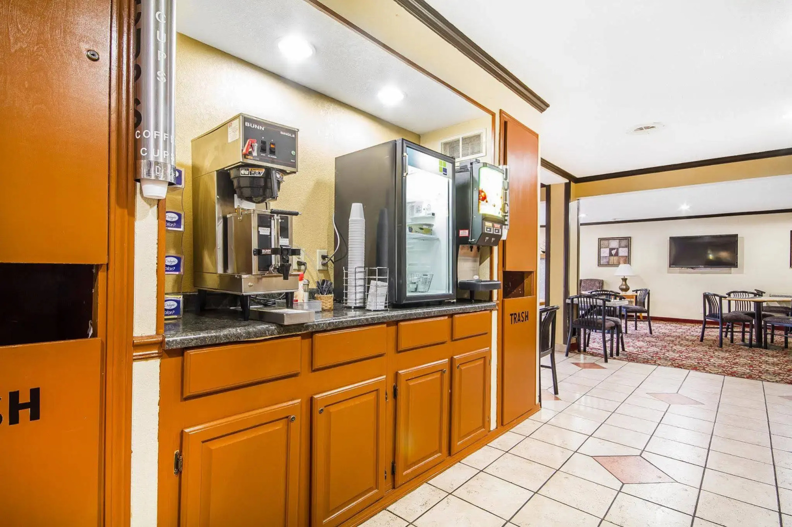 Rodeway Inn & Suites Madison East