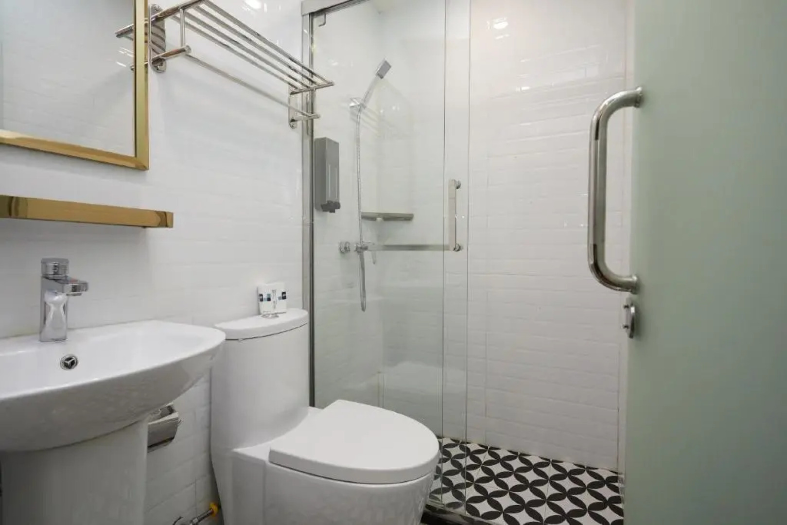 Shanghai Meego Yes Hotel