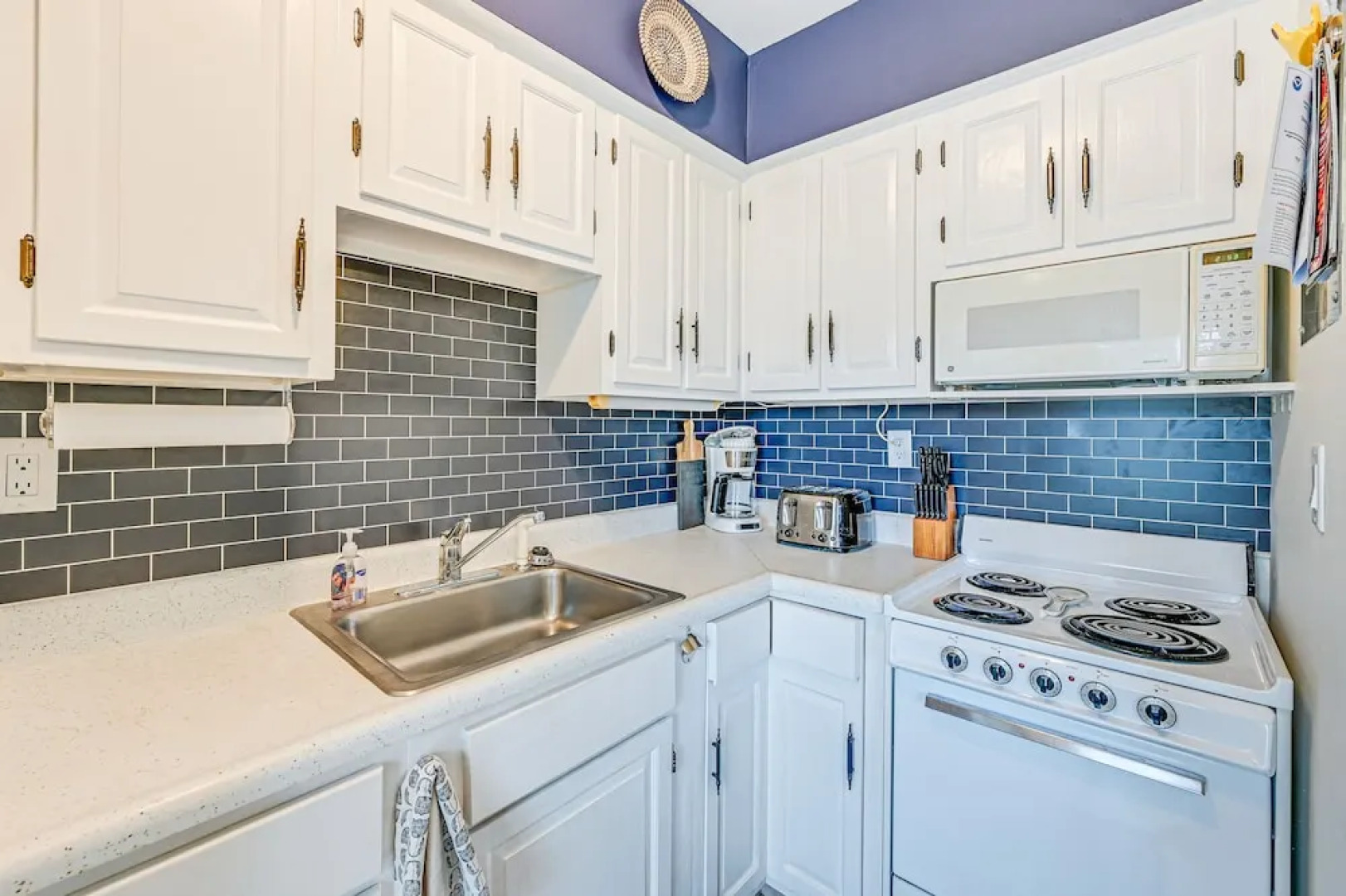 Marco Island Condo ~ 1 Mi to the Beach!