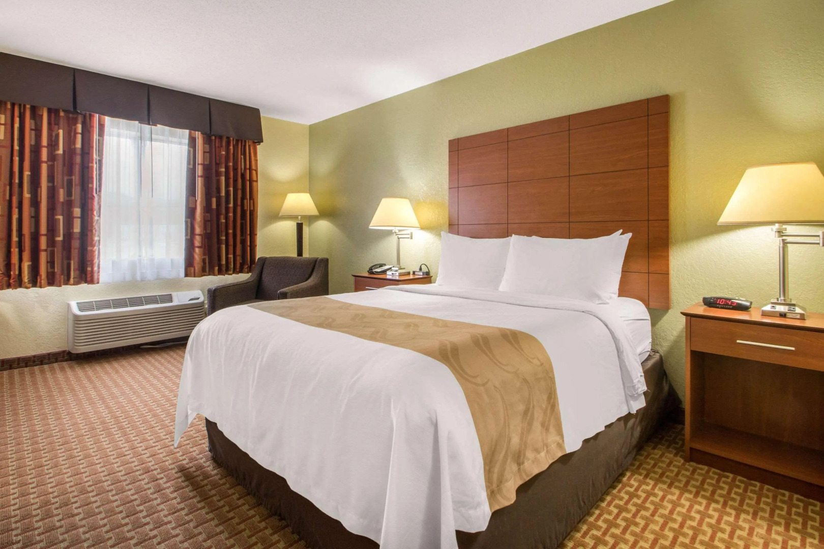 Quality Inn & Suites Wisconsin Dells Downtown - Waterparks Area