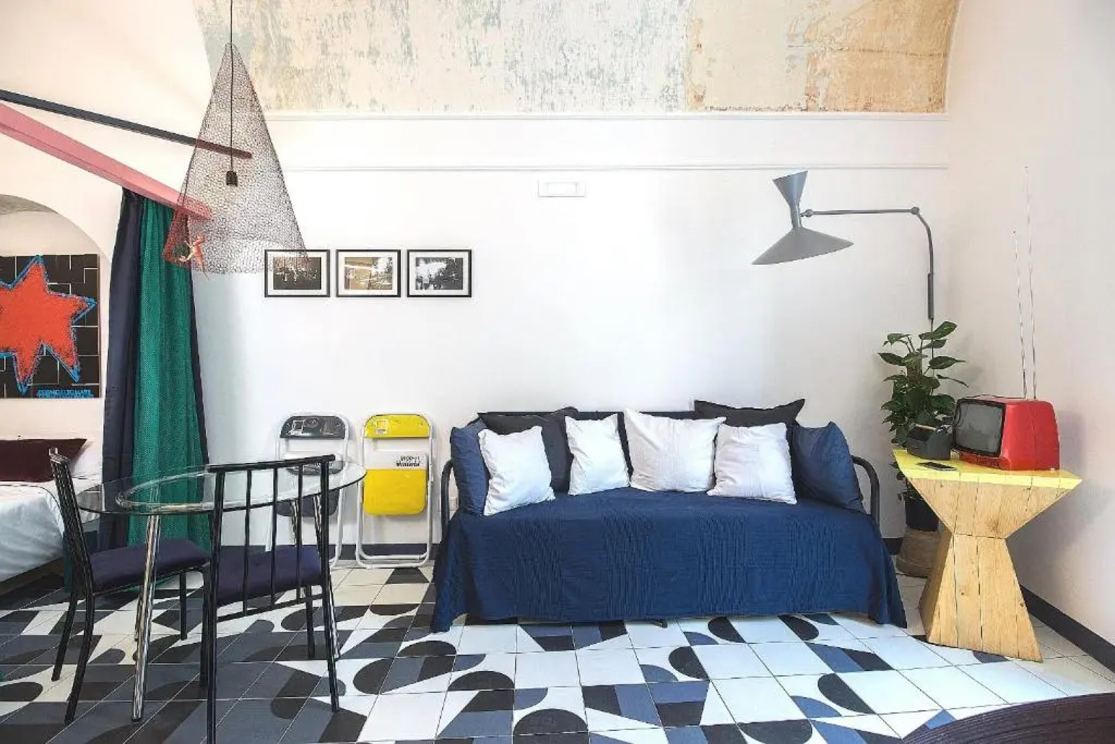 Balloon Design Studio Apartment