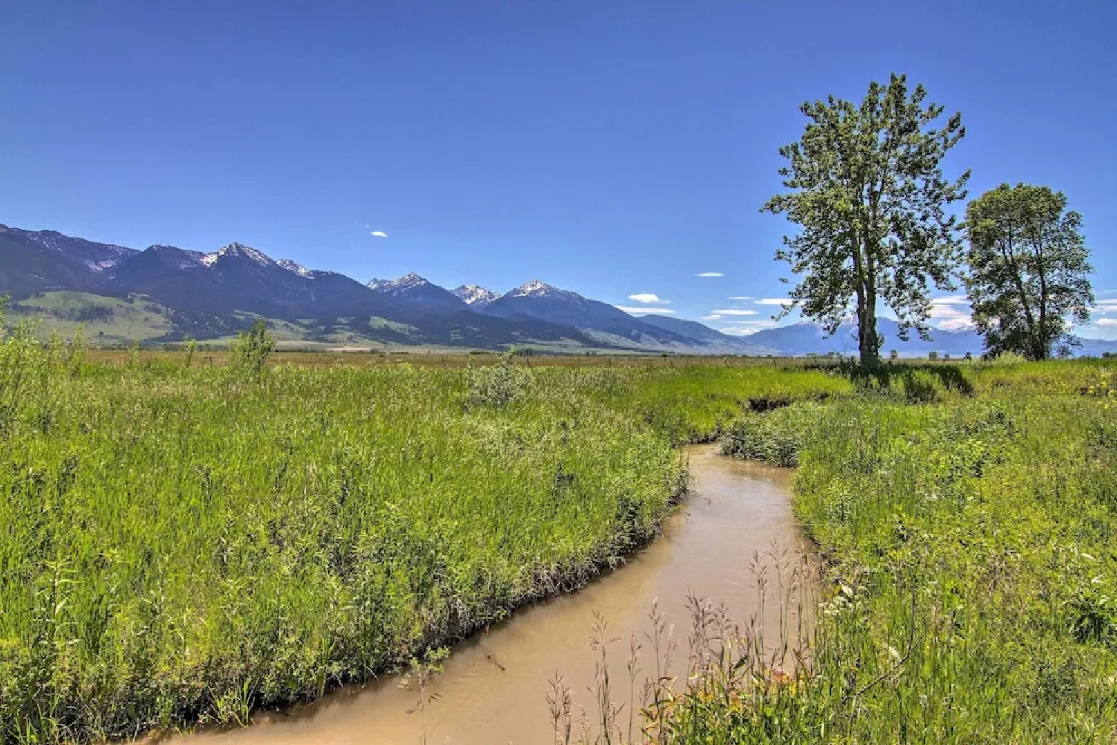Peaceful Mtn Retreat ~ 43 Mi to Yellowstone!