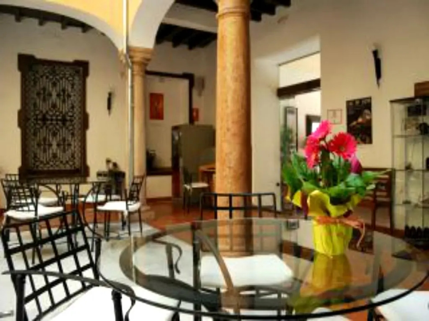 Hotel Coso Viejo