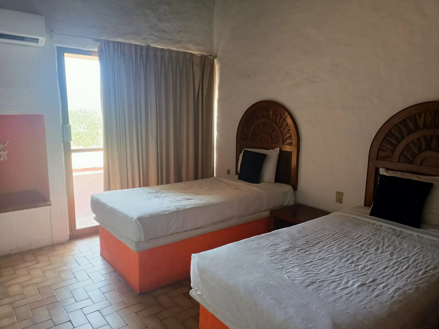 Hotel Plaza Tucanes