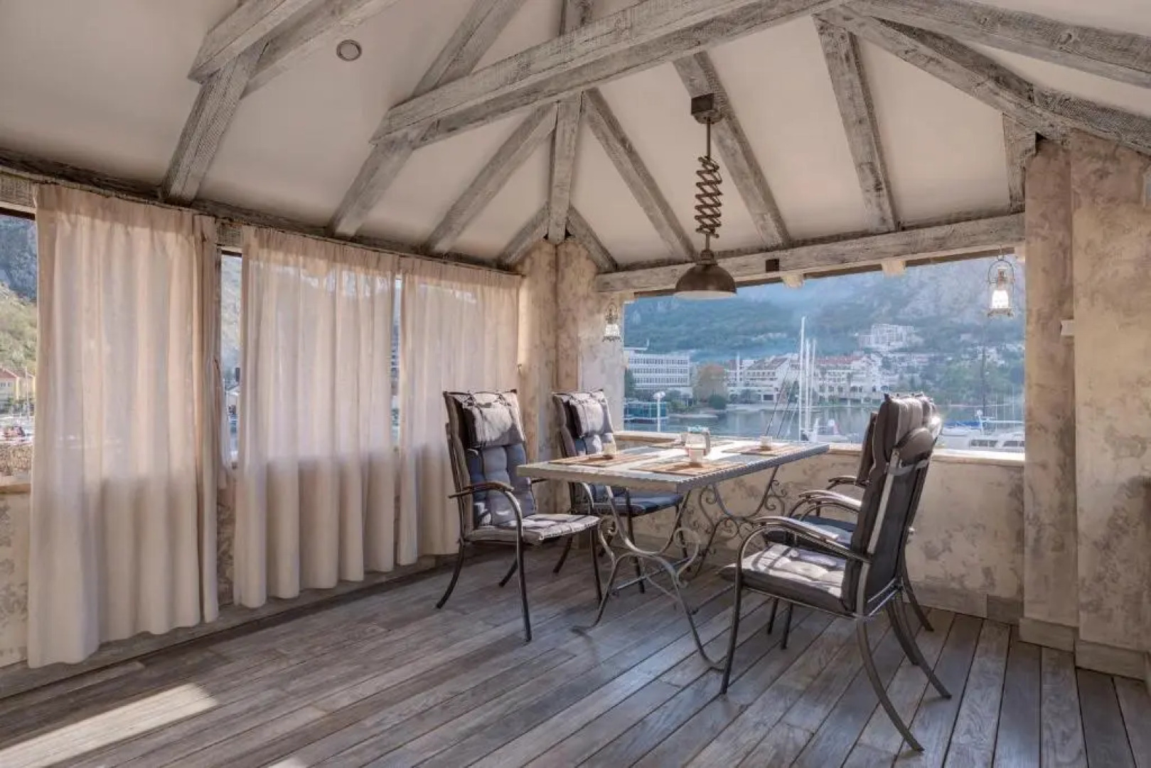 Kotor old town Palace Bucha