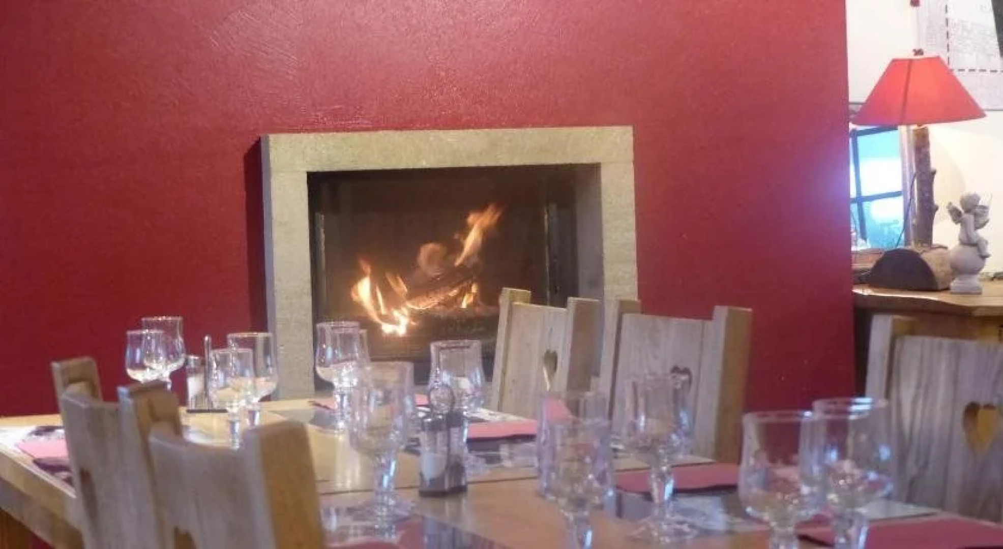 Hotel Au Feu De Bois