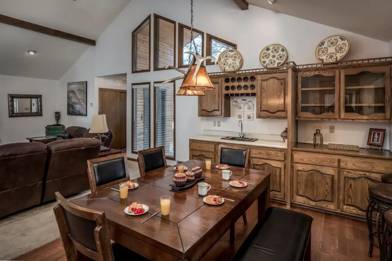 Angulo - Three Bedroom Cabin