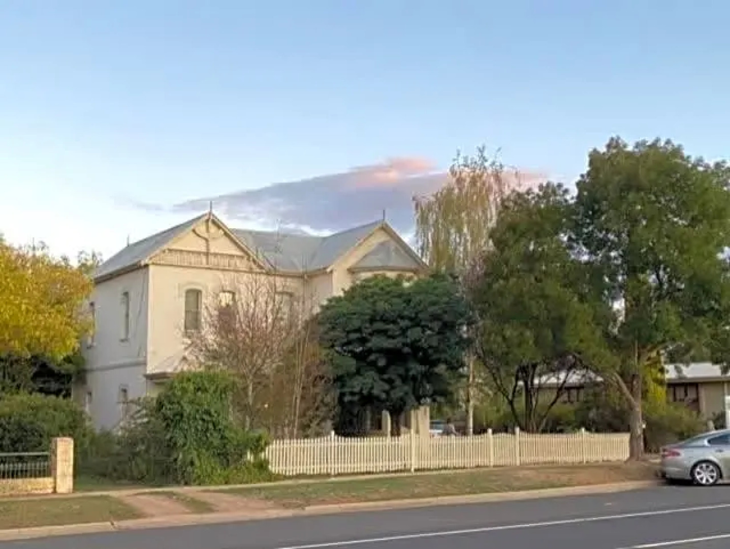 Te Rata House - All 6 Rooms