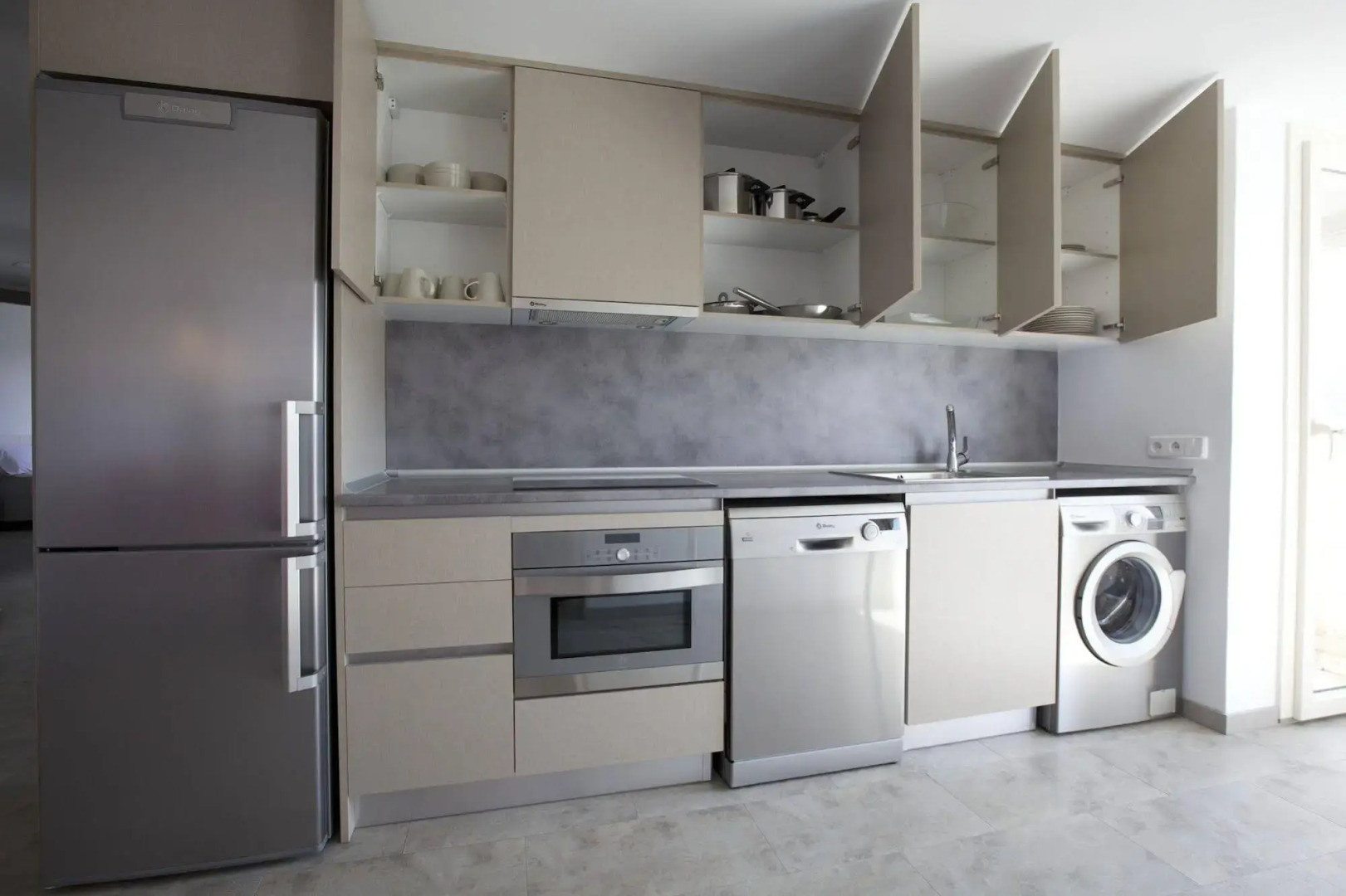 Sono Master Apartments