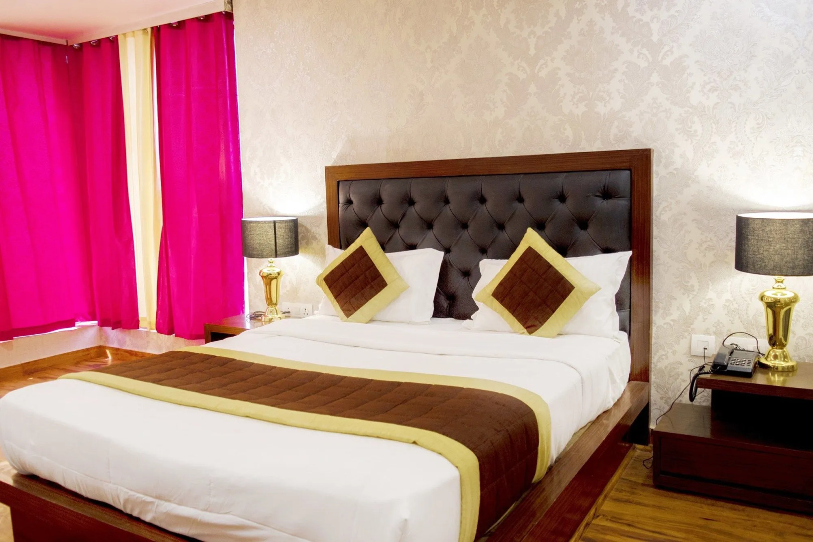 Fabhotel White Castle Sez