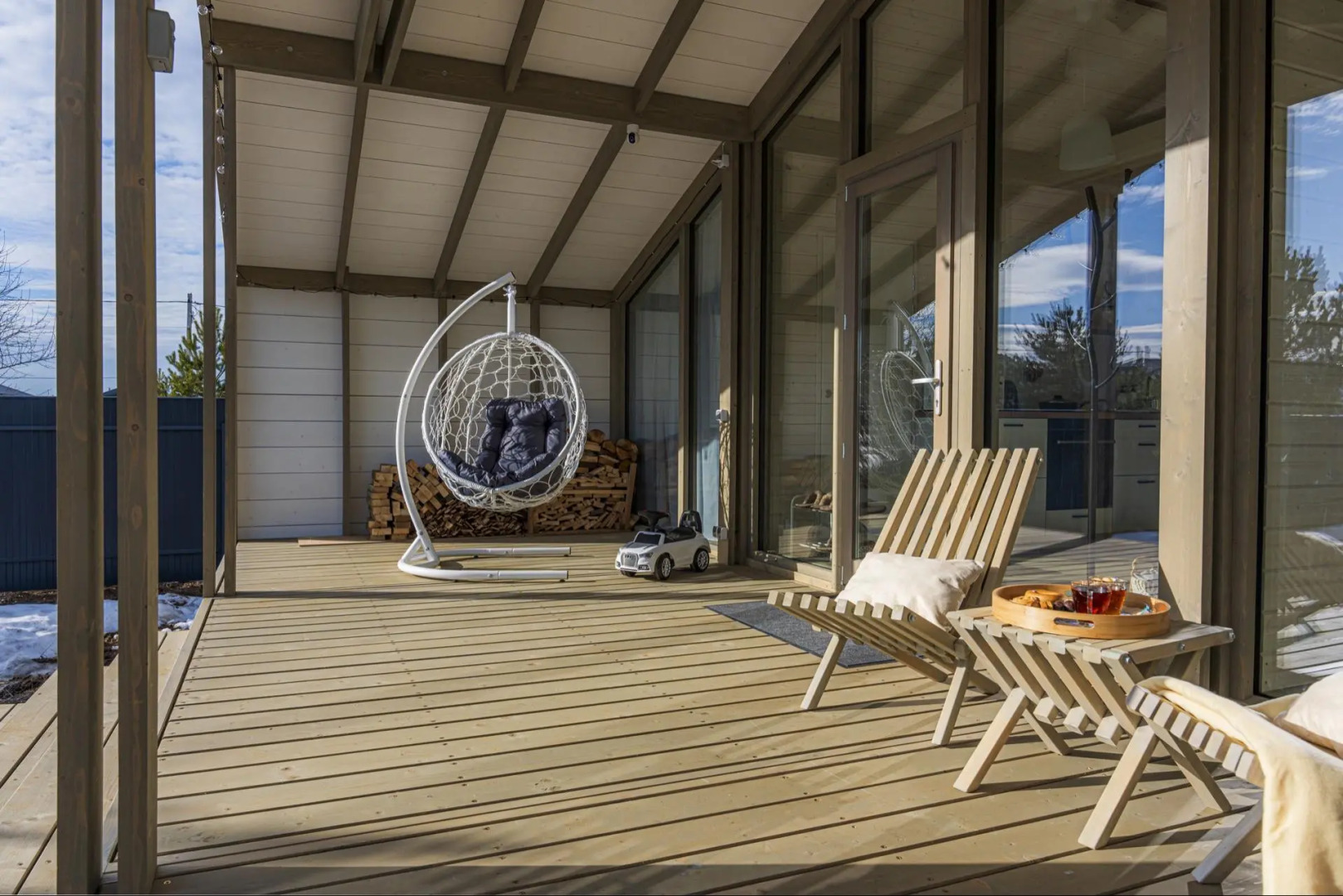 Дом под соснами