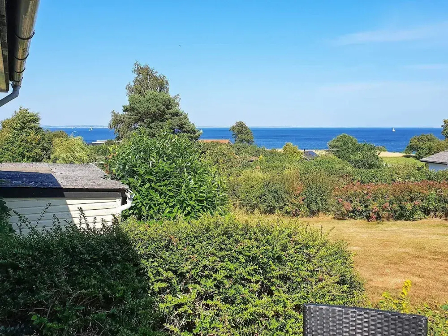 Rustic Holiday Home in Augustenborg near Sea