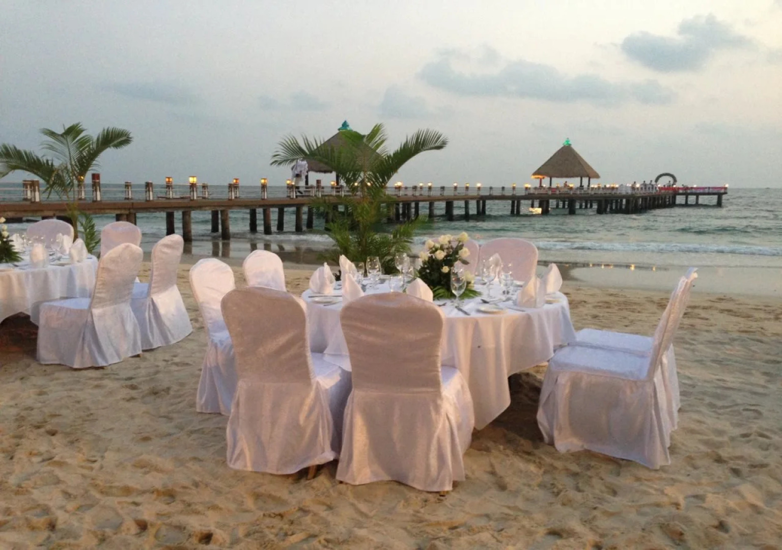 Independence Hotel by Dara